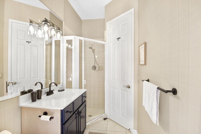 Building Photo - 2771 Twin Oaks Way