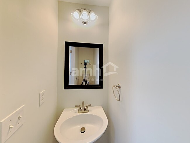 Building Photo - 4454 Lockett Trce