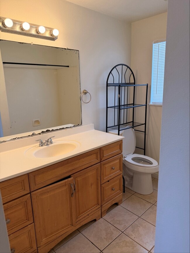 Building Photo - 1239 Swaner Rd