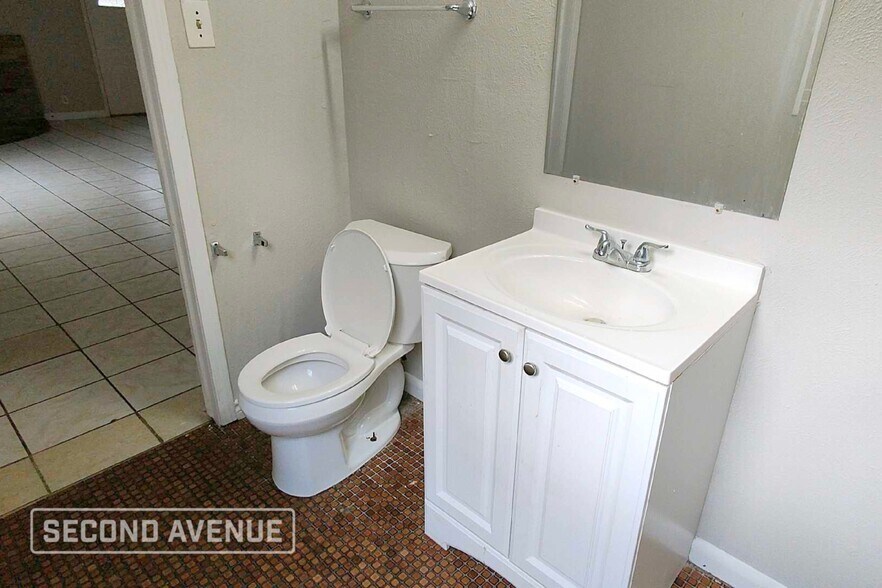 Building Photo - 7322 Parker Rd