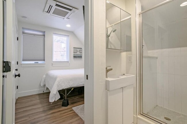 Building Photo - 3044 N Speer Blvd