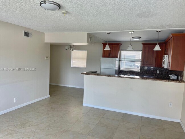 Building Photo - 2519 Pierce St