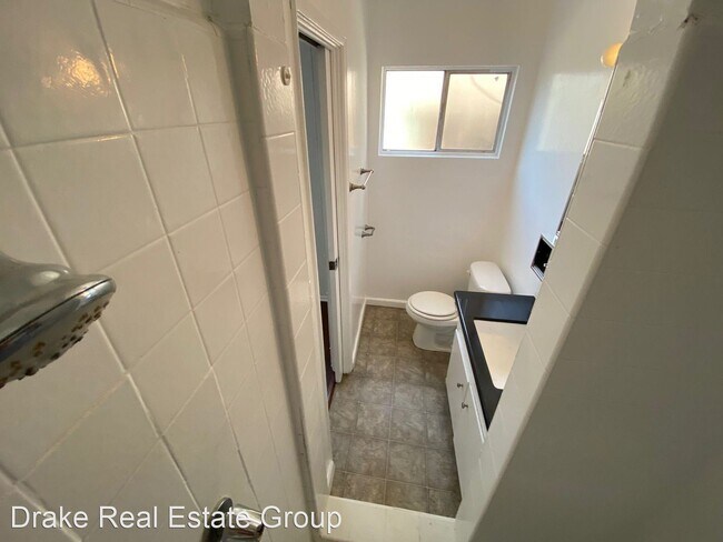 Building Photo - 915 N Spaulding Ave