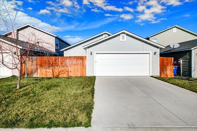 Building Photo - SW Boise Single Level Charmer!