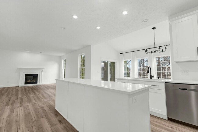 Building Photo - 6117 Antler Xing