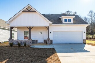 Building Photo - 4287 Al Deric St Tuscaloosa, AL 35401