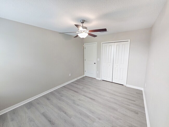 Building Photo - 10520 Strawberry Tetra Dr