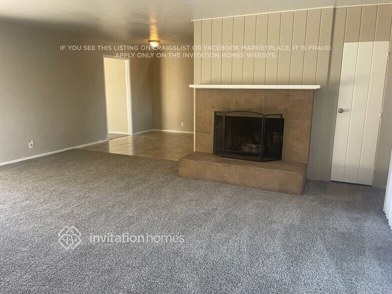 Building Photo - 6990 Malibu Dr