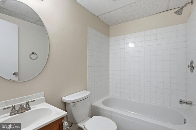 Building Photo - 2998 Steven Martin Dr