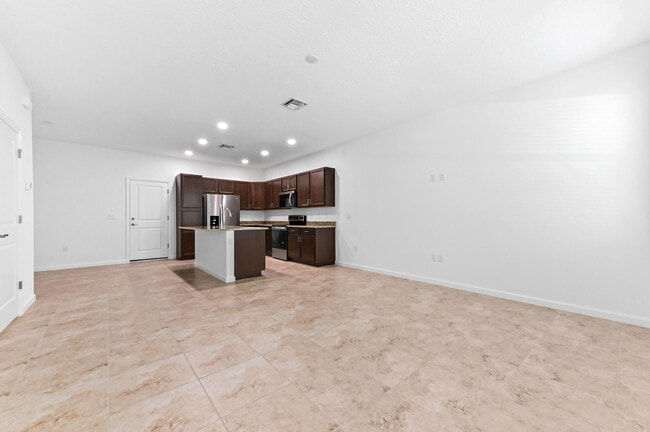 Building Photo - 4093 Longwood Lake Sq