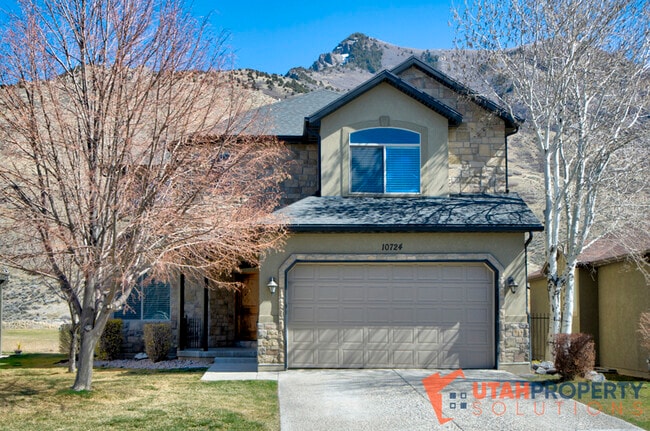 Building Photo - 10724 N Cypress