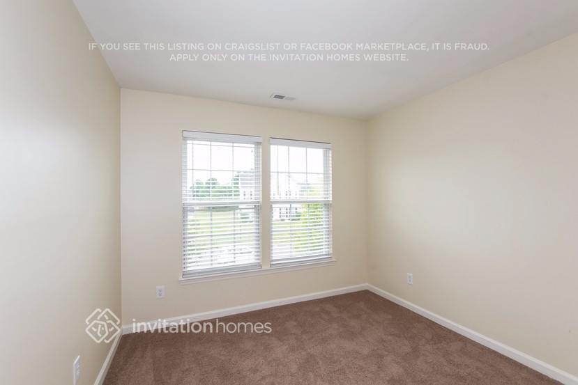 Building Photo - 9132 Swallowtail Ln