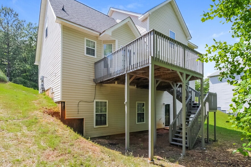 Building Photo - 4548 White Rd