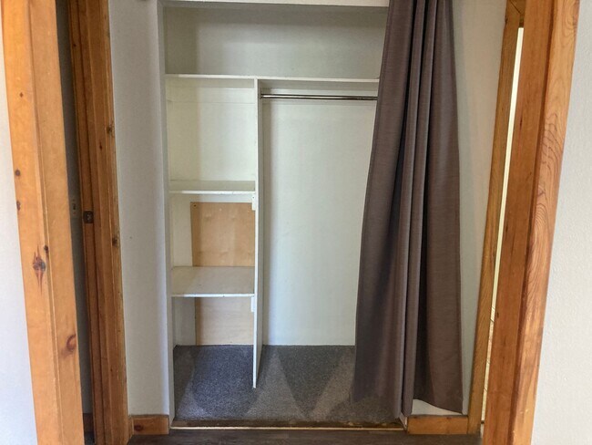 Building Photo - 1135 Florida Rd