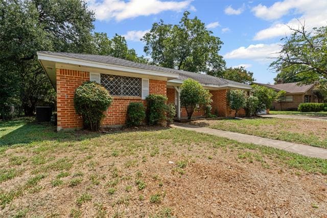 Building Photo - 1237 Wedgewood Dr