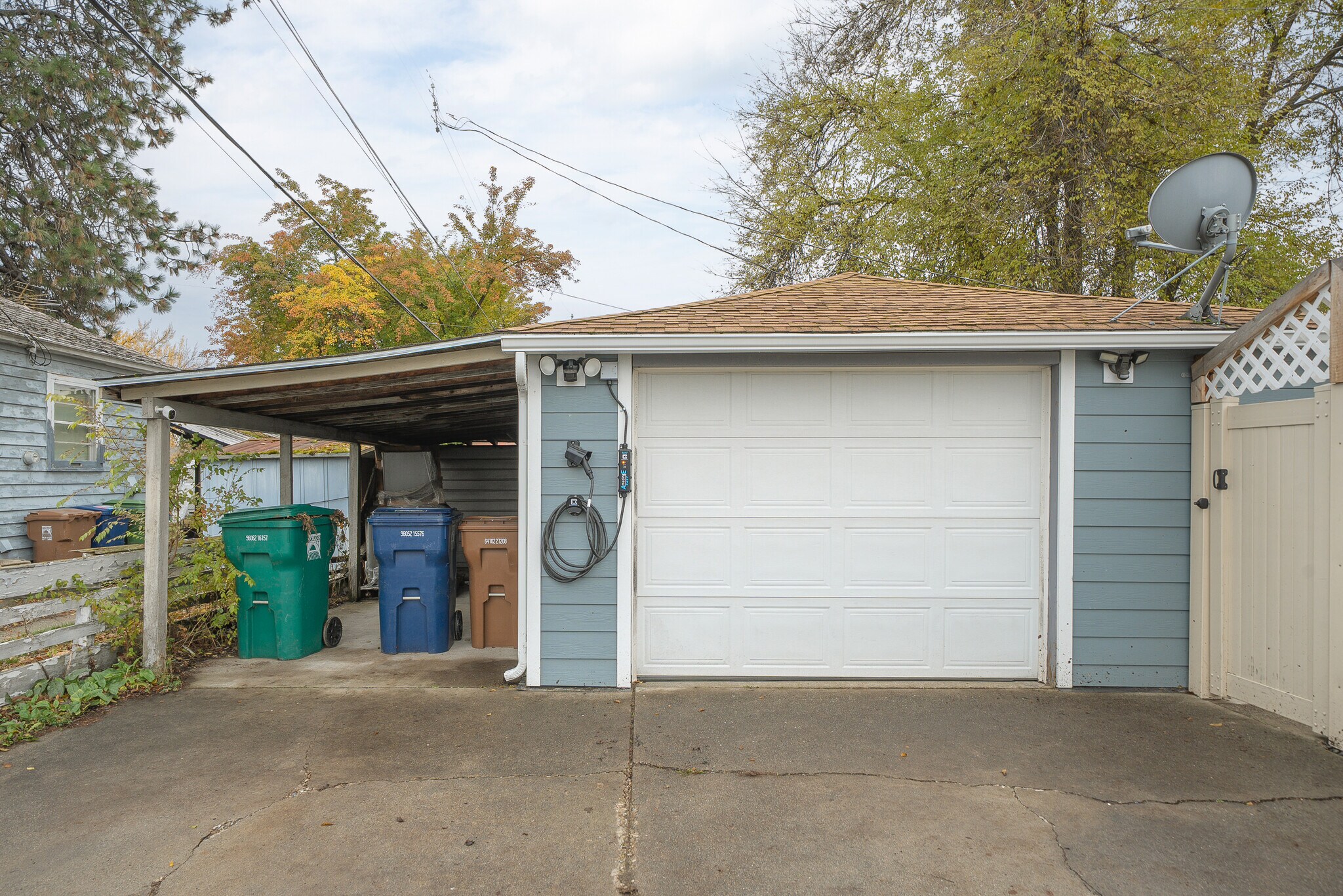 Building Photo - 6028 N Lincoln St