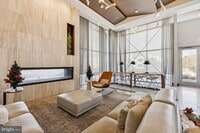 Building Photo - 145 Riverhaven Dr