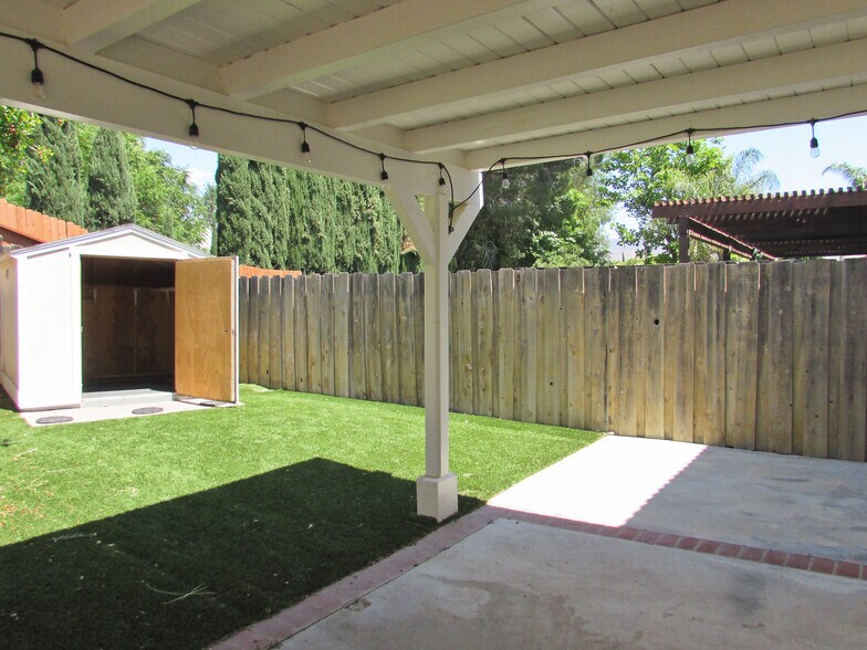Patio - 15847 Cindy Ct