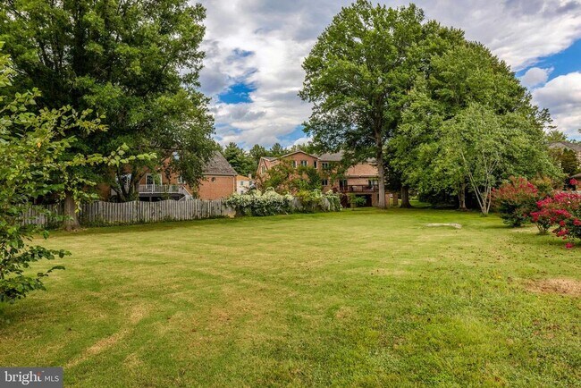 Building Photo - 6305 Dunaway Ct