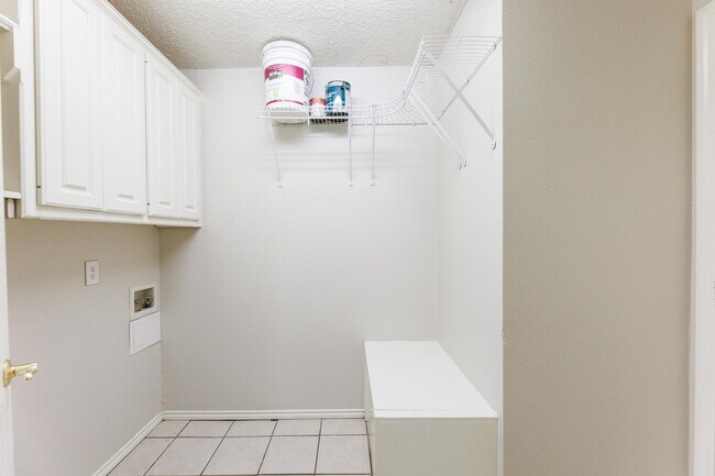 Building Photo - 3102 109th St