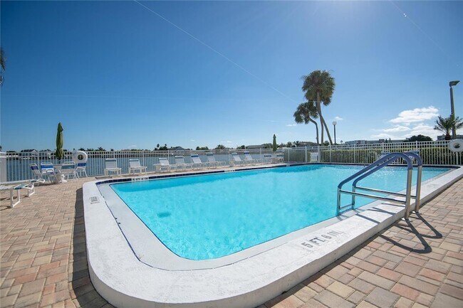 Building Photo - 400 64th Ave