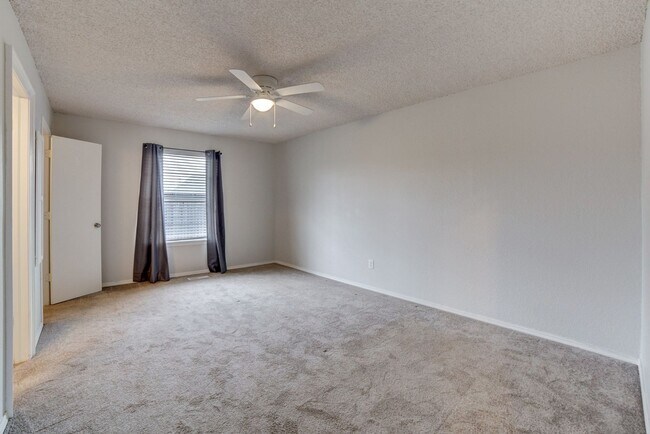 Building Photo - Charming Updated 3-Bedroom Home in South B...