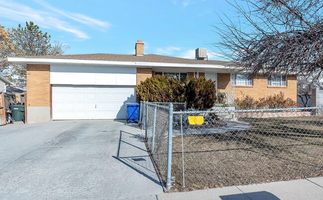 Primary Photo - 4416 W 3325 S