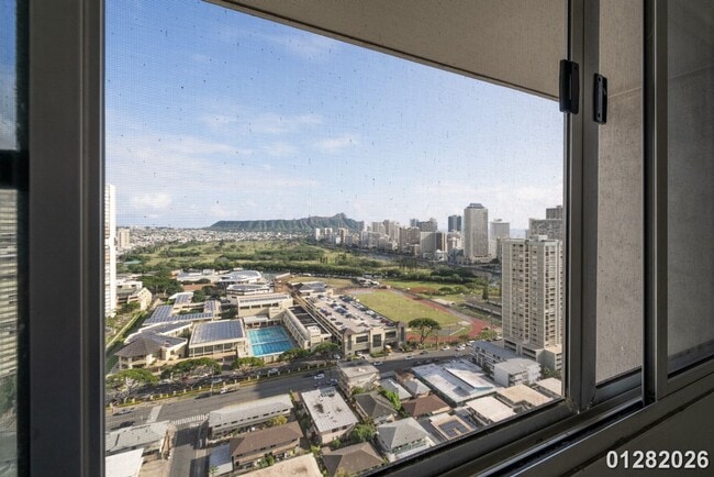 Building Photo - $2750.00 1bd/1ba/1pkg Condominium in Ala Wai SkyRise