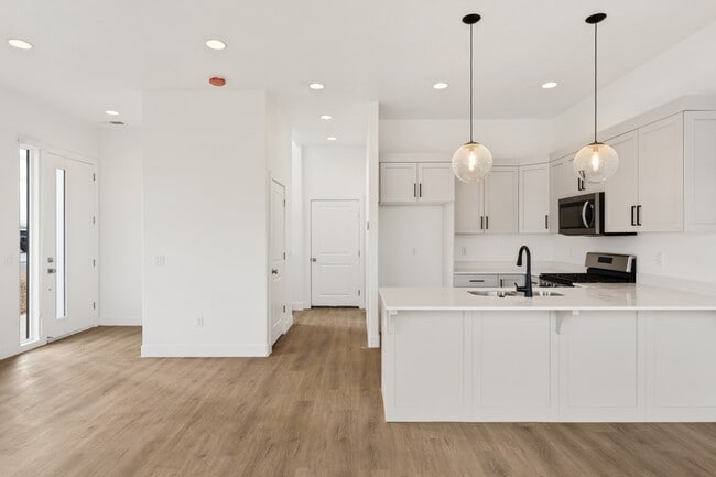 Building Photo - 2674 Rain Tree St