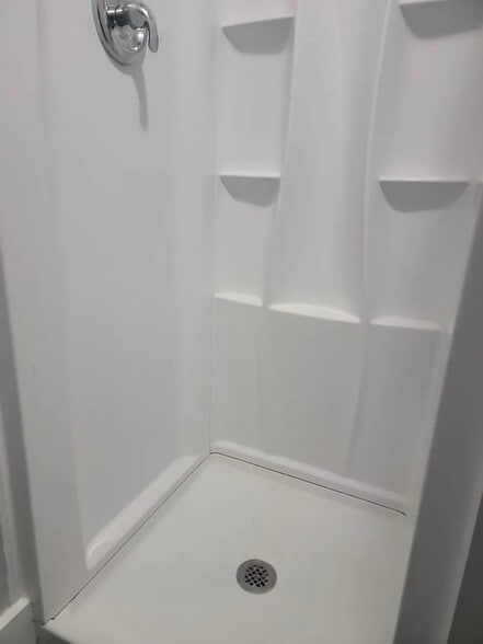 Building Photo - 34 Lincoln Pl