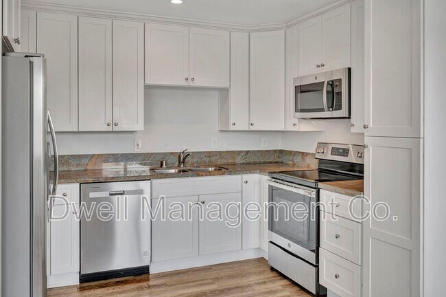 Primary Photo - 805 N 3rd St
