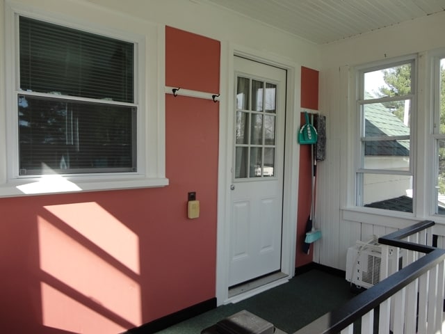 Building Photo - 8 Russell St