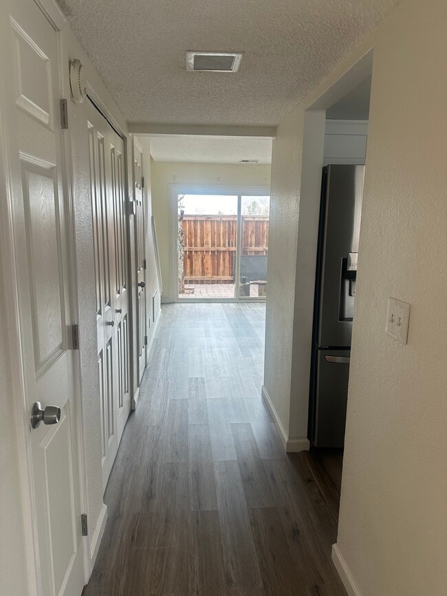 Building Photo - 13910 Lear Blvd