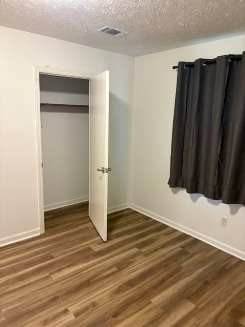 Building Photo - 4610 Greenbriar Trail SW