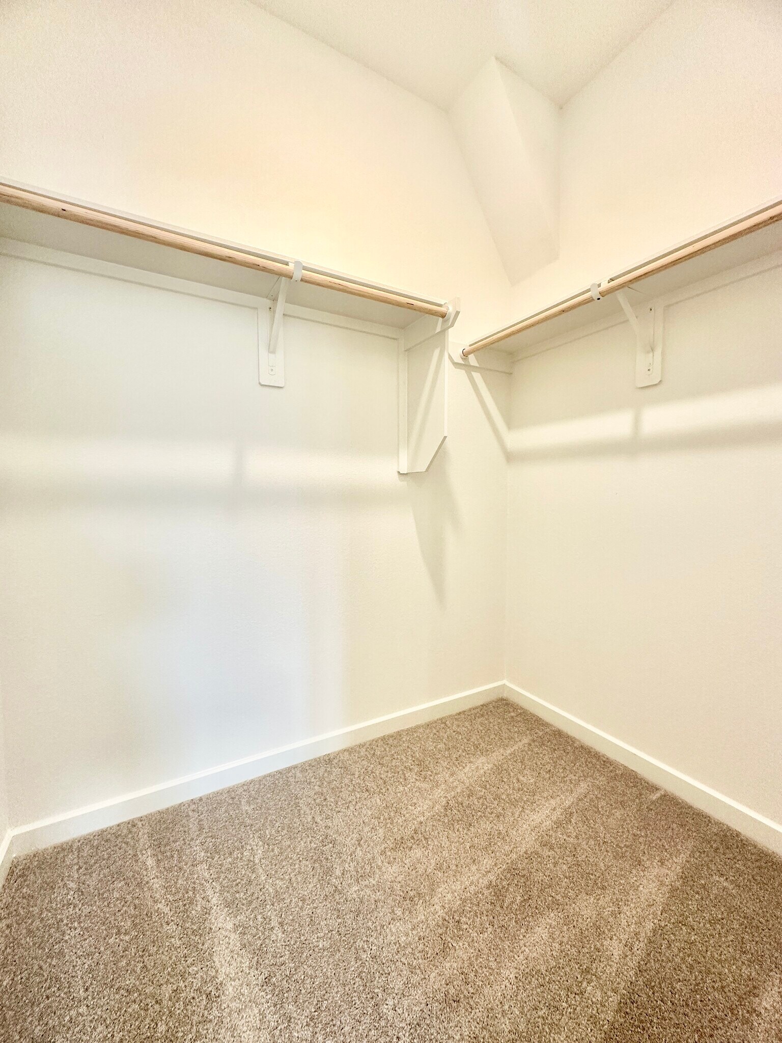 Building Photo - 7734 Primrose Myrtle Ln