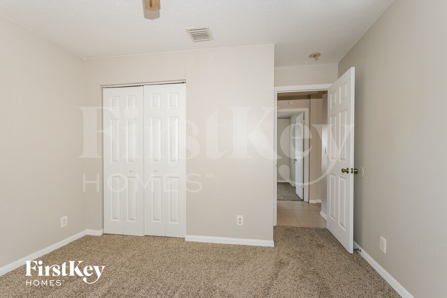 Building Photo - 4414 SW Cacao St