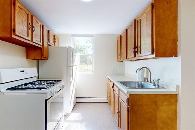 Building Photo - 54 Rumford Ave