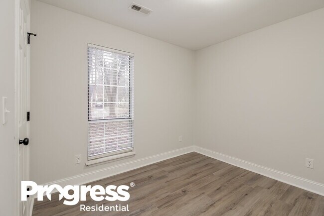 Building Photo - 7413 Cross Tie Ct