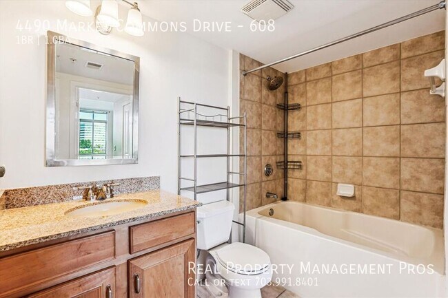 Building Photo - 4490 Market Commons Dr