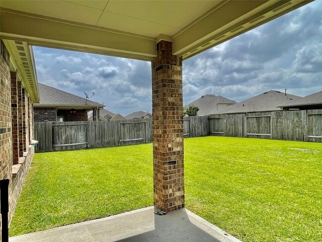 Building Photo - 23511 Villatora Dr