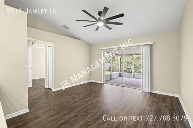 Building Photo - 9516 Hamlet Ln