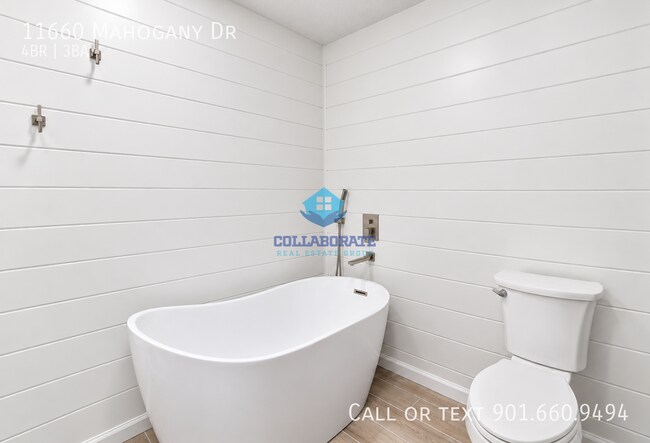 Building Photo - 11660 Mahogany Dr