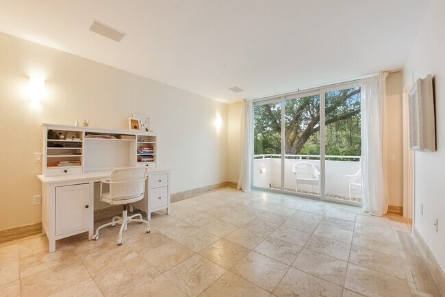 Building Photo - 3272 Virginia St