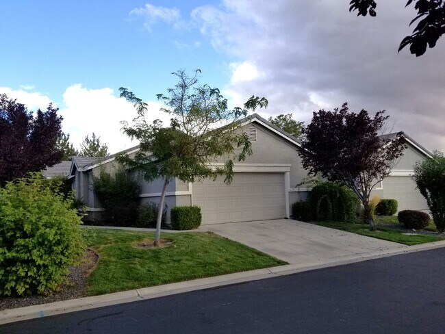 Primary Photo - Home in Double Diamond - Reno