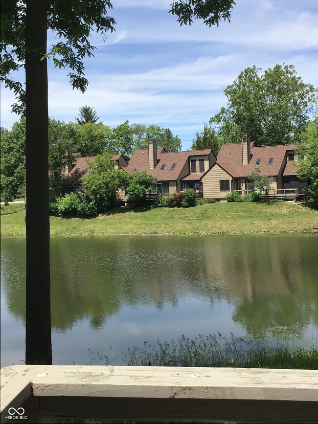 Building Photo - 6062 S Bay Dr
