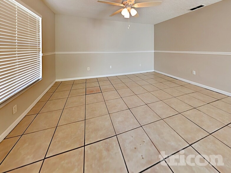 Building Photo - 706 Parsons St SW