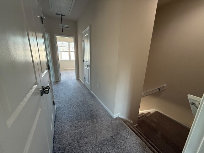 Building Photo - 2246 Red Knot Ln