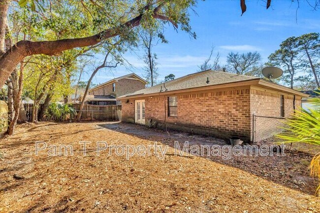 Building Photo - 120 Fox Chase Rd