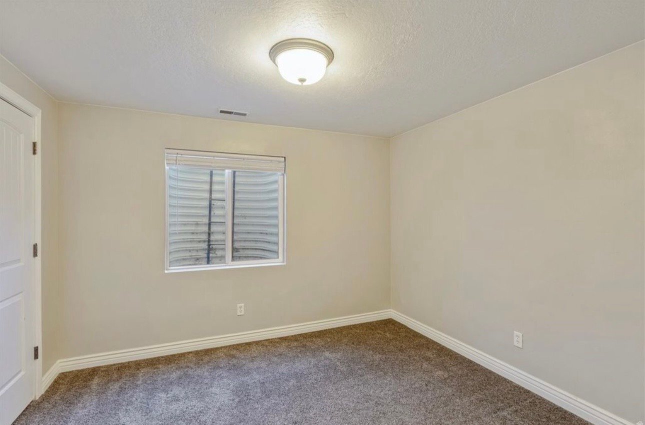 Building Photo - 1262 N Cir Cv