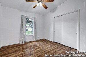 Building Photo - 551 Lanark Dr